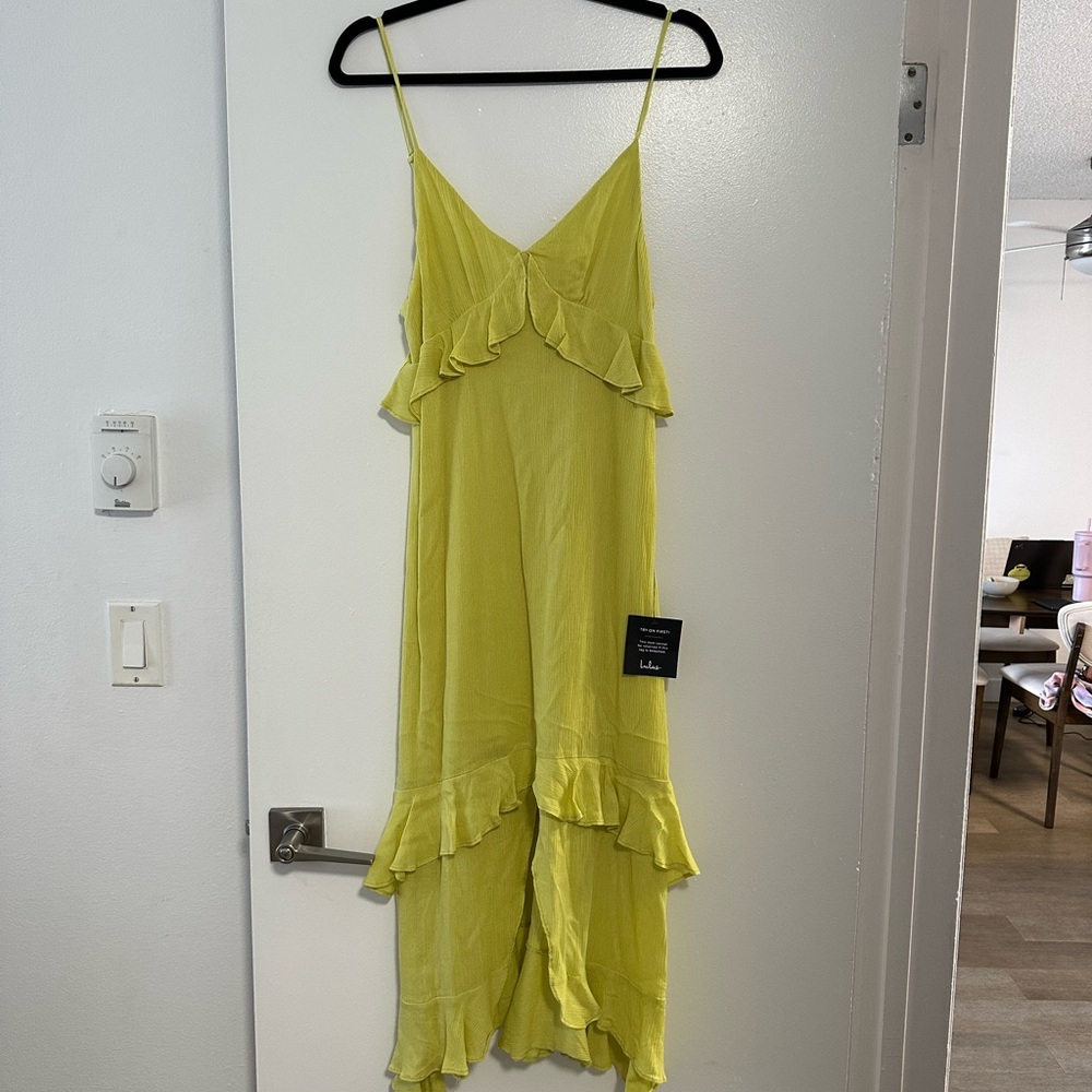 GREEN LULUS DRESS (NWT) size small